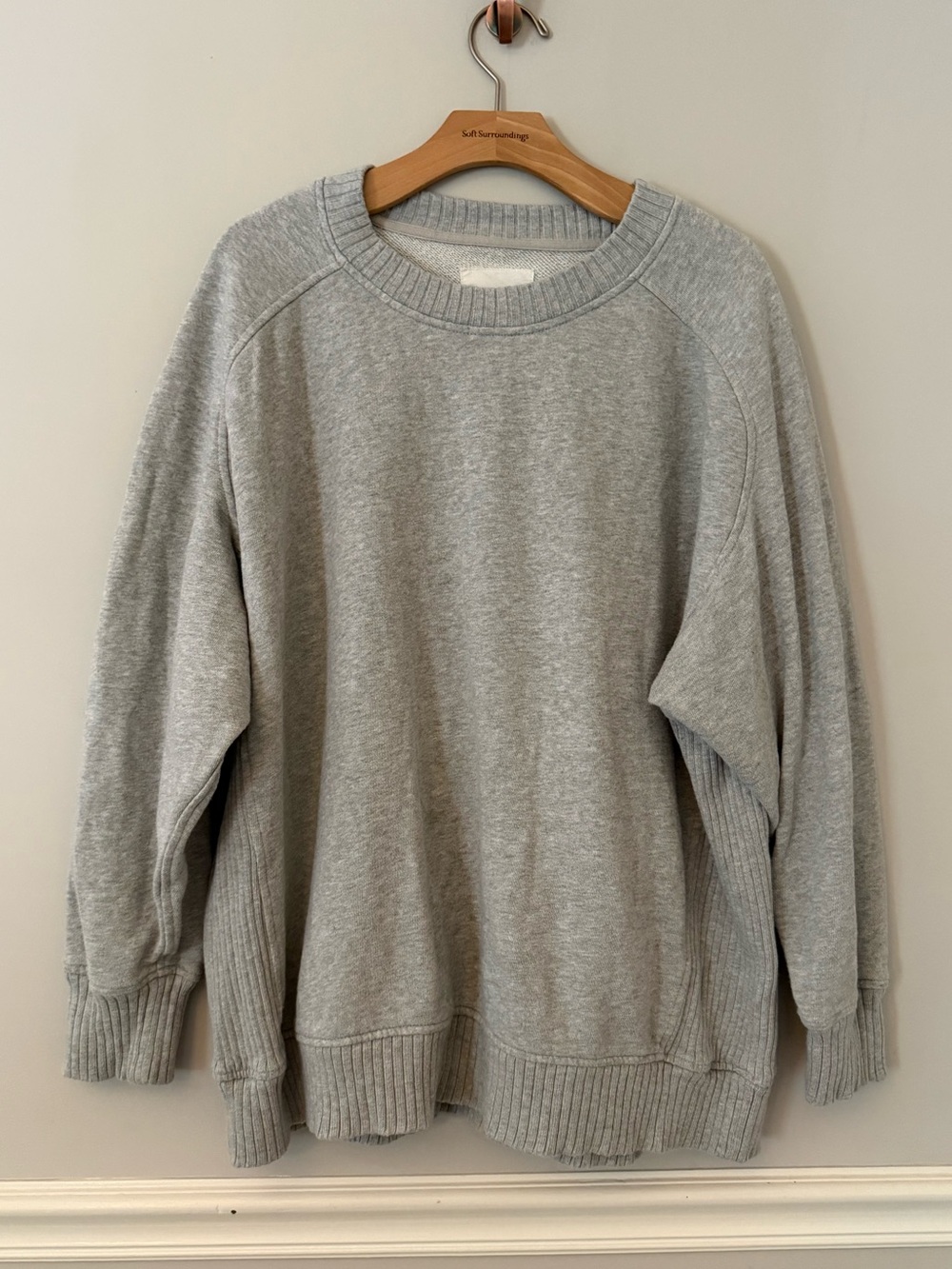 Aerie heather gray crewneck long sleeve sweatshirt. M